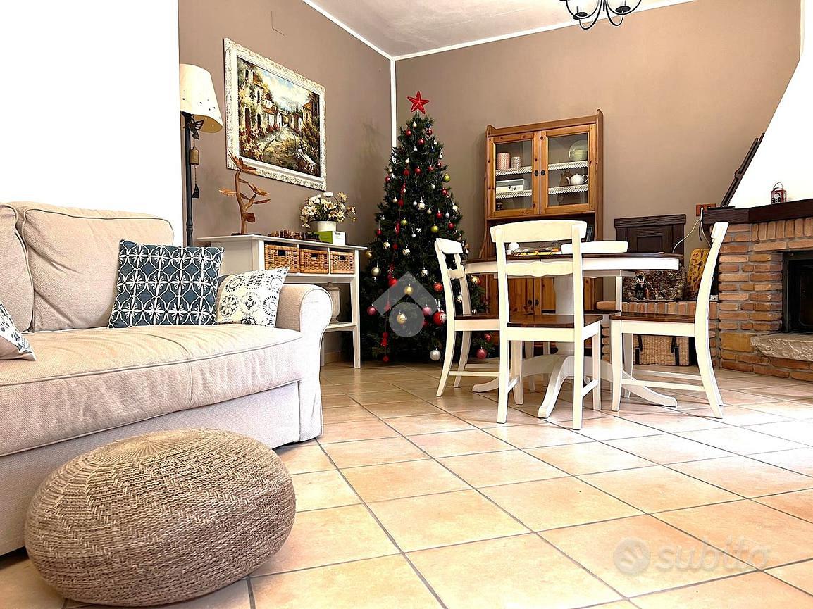 VILLA A SCHIERA A SANTO STEFANO DEL SOLE - Vista 5