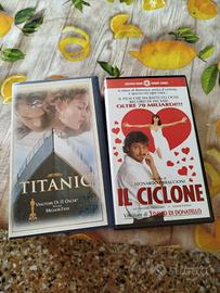 Videocassette VHS il ciclone/Titanic