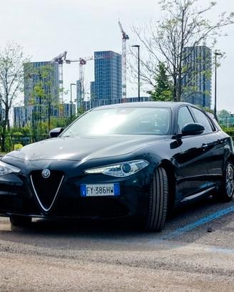 Alfa Romeo Giulia 2.2 TD super 160 cv AT8