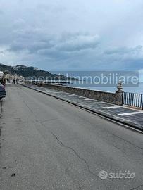 Soluzione semindipendente a Giardini Naxos