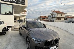 Maserati Levante V6 Diesel 275 CV AWD