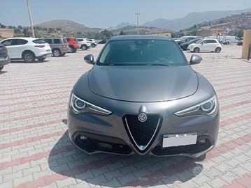 Alfa Romeo Stelvio 2.2 Turbodiesel 210 cv AT8 Q4