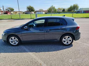 VW Golf 8 2.0 TDI 150 CV DSG Style (2022)