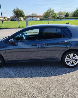 VW Golf 8 2.0 TDI 150 CV DSG Style (2022)