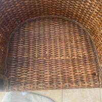 Poltroncine in legno e vimini