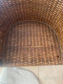 Poltroncine in legno e vimini