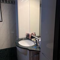 MOBILE BAGNO COME NUOVO CON LAVANDINO INCASSATO