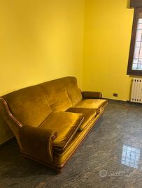 Divano vintage in velluto anni ‘70