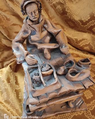 Statuina in terracotta 