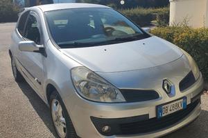 Renault Clio 3serie CONFORT  1.5 dCi  85 CV
