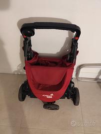 Passeggino Joyello a 3 ruote rosso e nero – Ottime