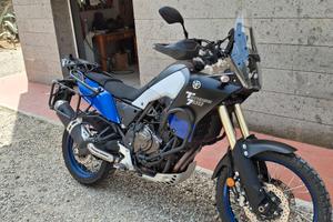 Moto Yamaha tenere 700