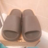 yeezy slide