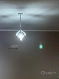 Coppia di lampadari a sospensione moderni