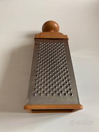 Grattugia multifunzione