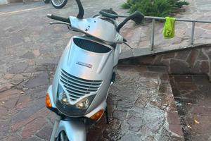 Scooter Leonardo 150 cc