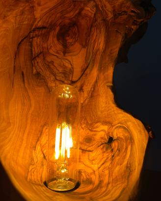 Lampada in legno di olivo Eriarte