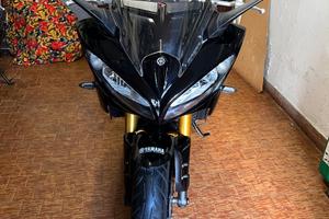Yamaha Fazer 8