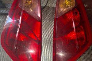 fanali posteriori fiat grande punto 2009