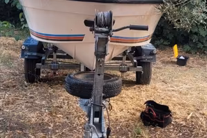 Barca a  motore