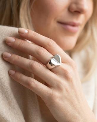 Anello argento a forma di cuore