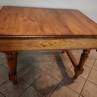 Tavolo antico in legno