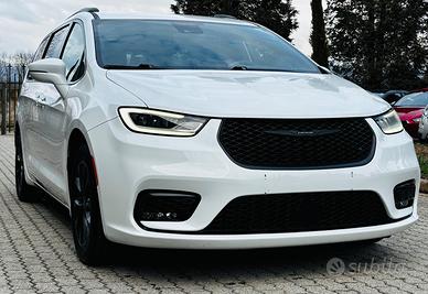 Chrysler Pacifica GPL TOURING S AUTOMATIC AT9 7 PO