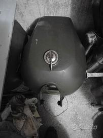 Serbatoio con tappo per Moto Guzzi Nuovo Falcone