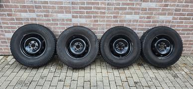 Michelin Agilis Alpin 225/75 R16  GOMME+CERCHIONI