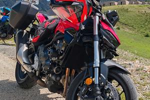 Honda hornet 1000 