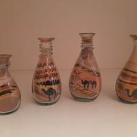 Set vasetti vetro con sabbia colorata