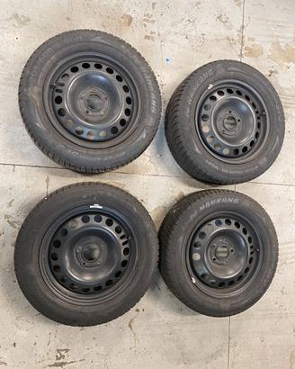 Cerchi e gomme invernali Opel Astra