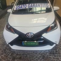 Toyota Aygo 1.0 VVT-i 69 CV 5 porte x-cool