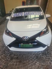 Toyota Aygo 1.0 VVT-i 69 CV 5 porte x-cool
