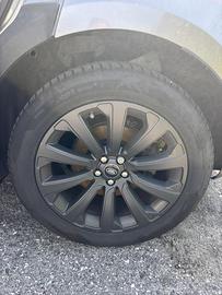 Range rover velar