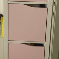 Kallax Ikea quattro scomparti verticale con ante