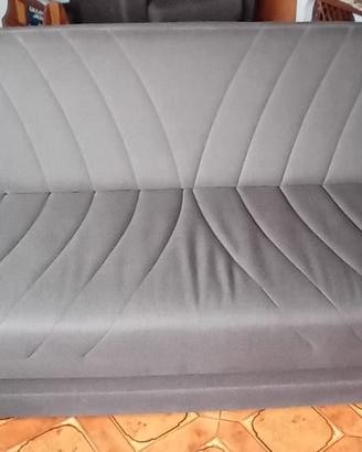 Divano letto e poltrona