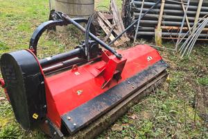 trincia trinciaerba trinciastocchi per trattore