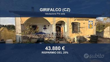 Immobile in asta di 114 m² con più di 5 locali a G