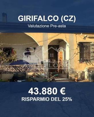 Immobile in asta di 114 m² con più di 5 locali a G