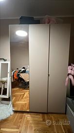 Mobile armadio