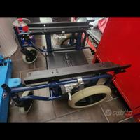 Sedile girevole per auto