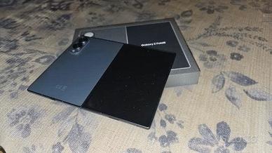 Samsung Z Fold 8 256gb + Galaxy Watch Ultra 2