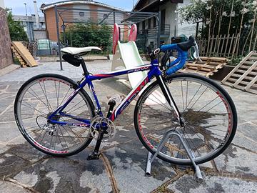 Bici da corsa FRW modello Hunter Point