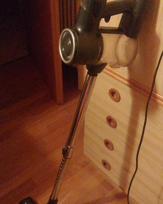 scopa elettrica ciclonica