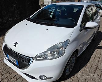 Peugeot 208 1.4 hdi