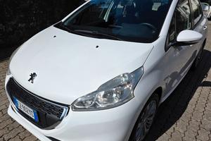 Peugeot 208 1.4 hdi