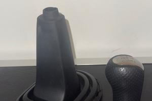 Cuffia e pomello Yaris