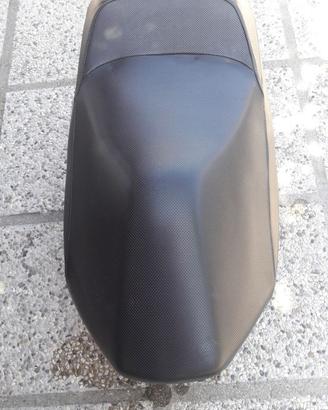 sella majesty 125 del 2007 e altri accesori