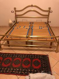 Letto in ottone